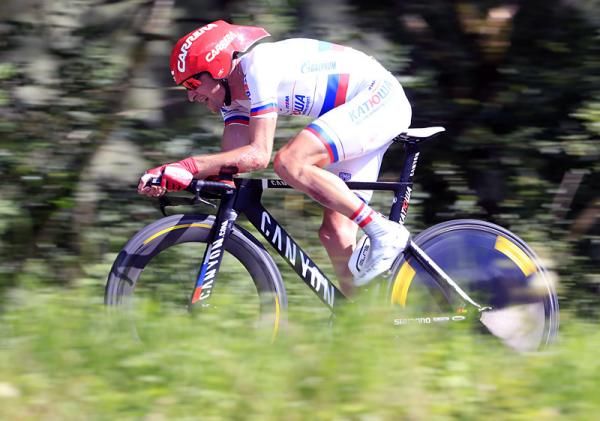 Russian time trial champion Denis Menchov (Katusha) is in 5th overall following the stage 9 time trial.