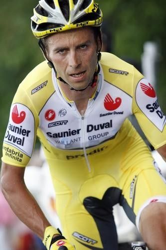 Gilberto Simoni (Saunier Duval) has the game face on.