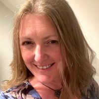 Heather Barker's avatar