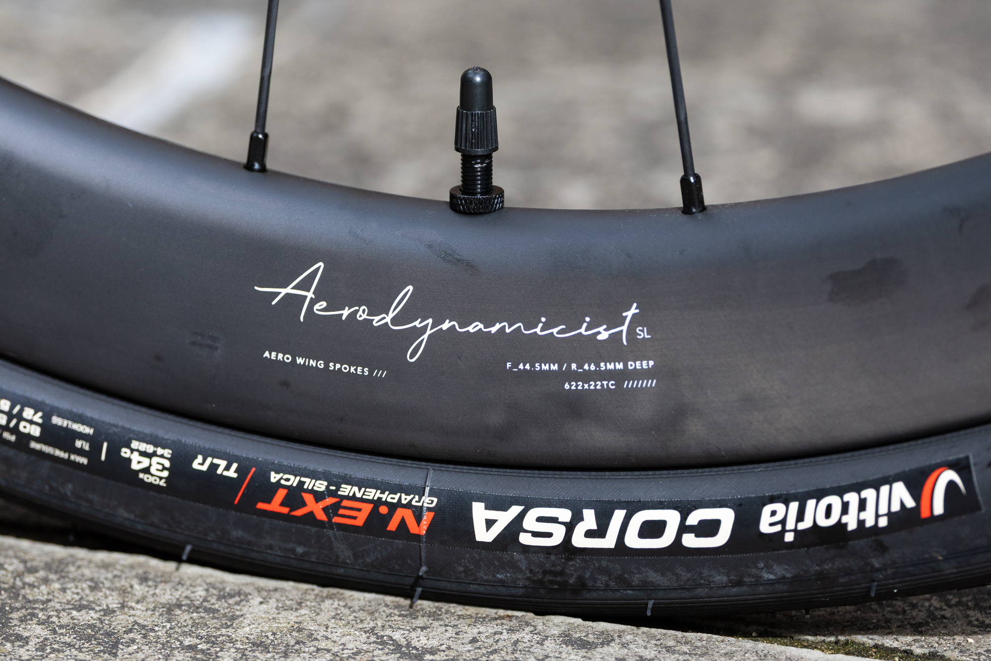 close up of the wording on the Hunt 44_46 Aerodynamicist wheels