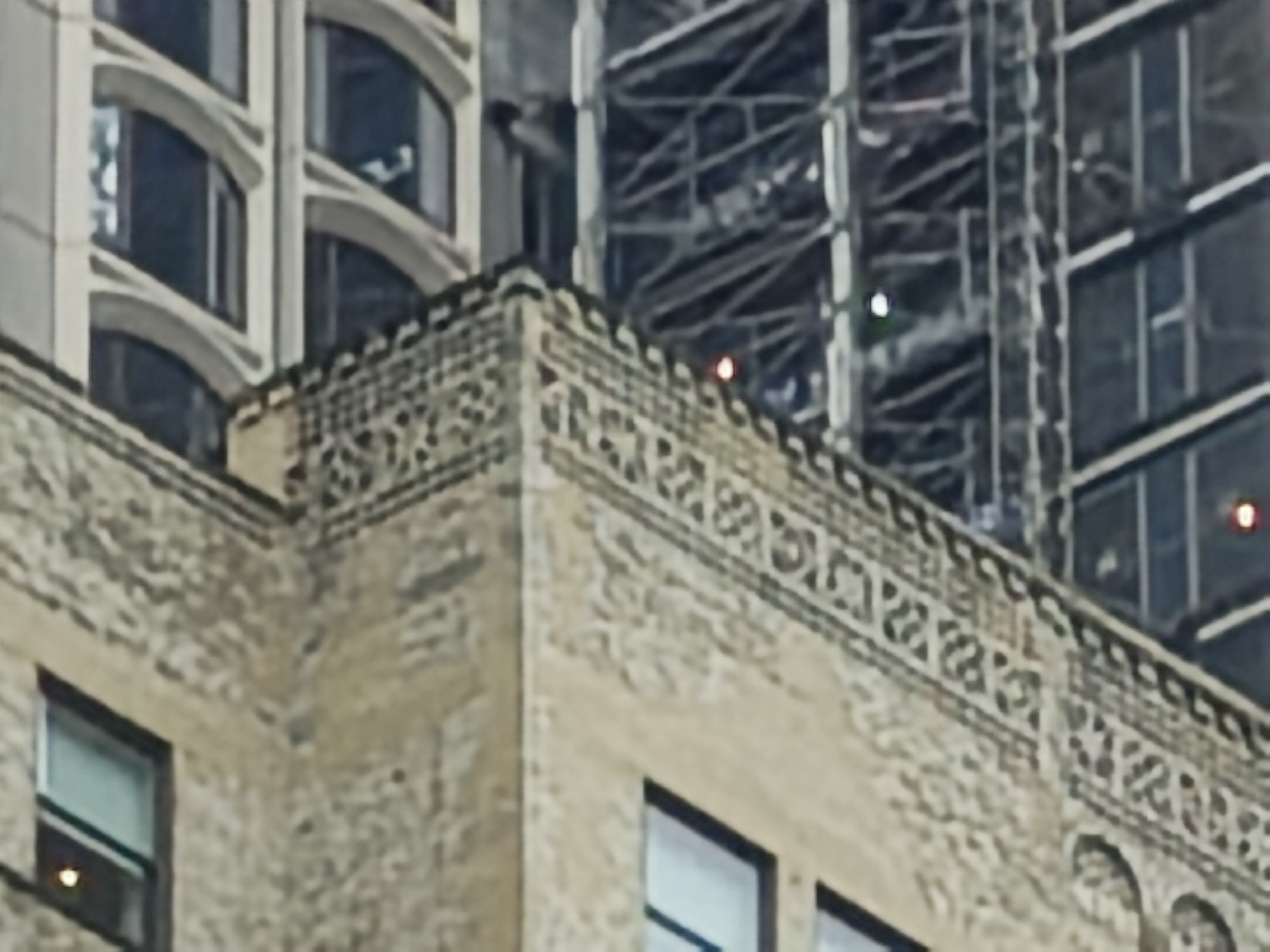 Motorola Razr Ultra 2025 zoom sample.