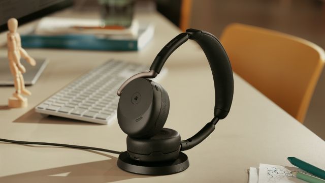 The Jabra Evolve3 headsets in different office environments. 
