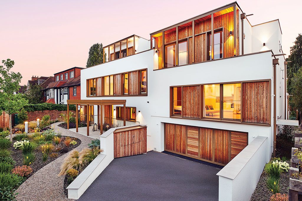 Roedean Crescent, London SW15
