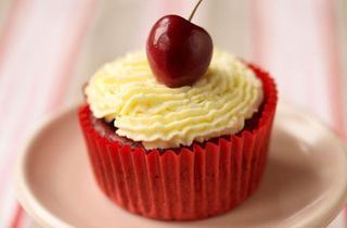 Lower-fat red velvet cupcakes recipe
