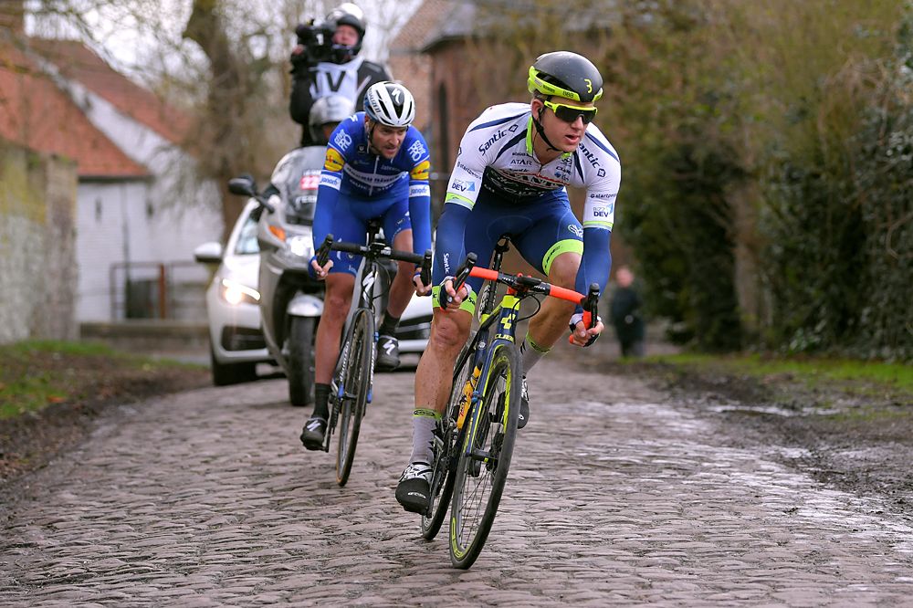 Aime De Gendt and Pieter Serry over the cobbles at Le Samyn