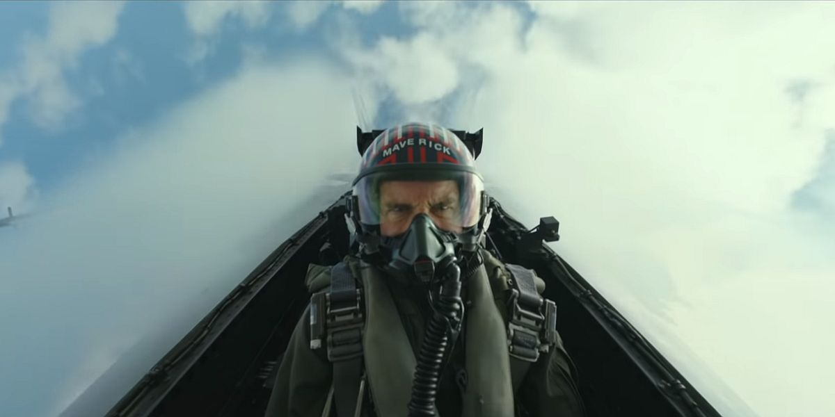 Tom Cruise flying in Top Gun Maverick