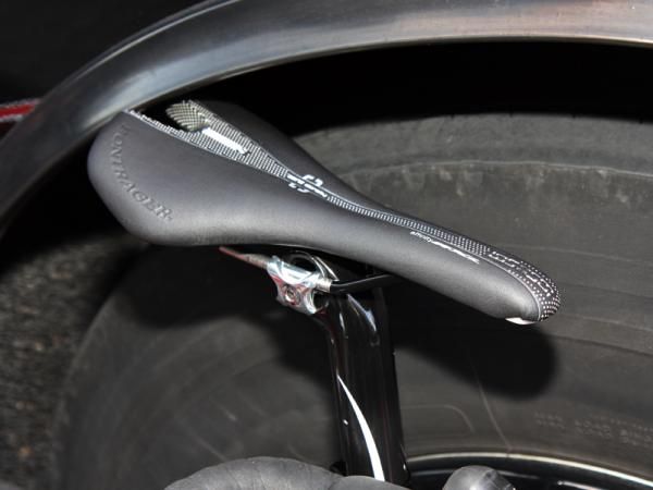 Ben King (RadioShack) is using Bontrager's new Affinity RXL saddle.