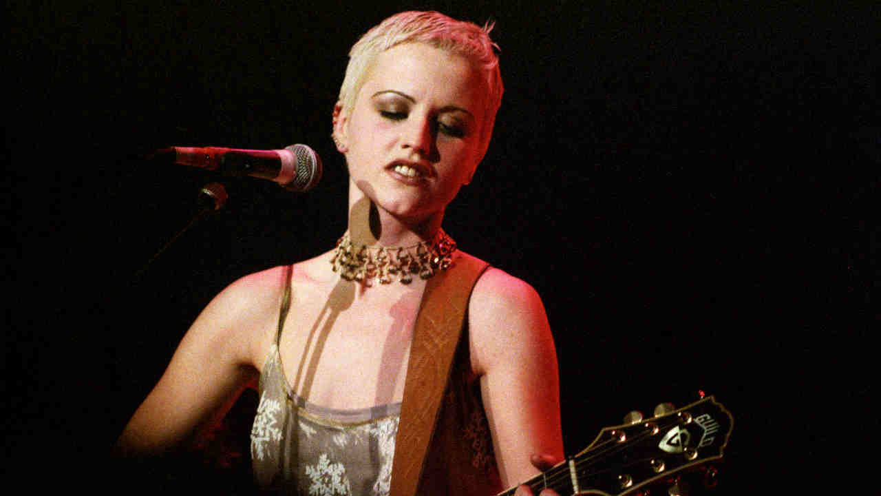 Cranberries&amp;rsquo;s Dolores O&amp;rsquo;Riordan performing onstage in 1995