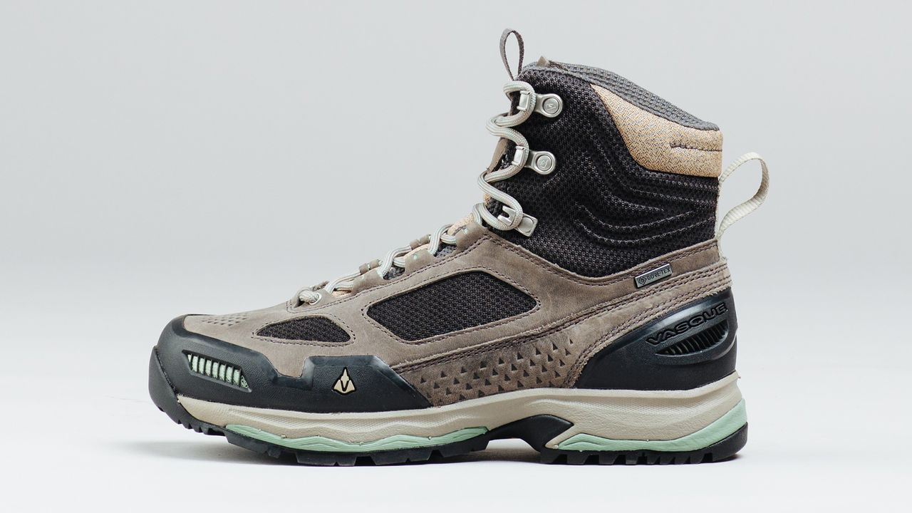 best women's hiking boots: Vasque Breeze AT Mid GTX