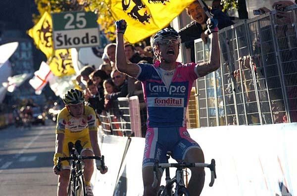 Damiano Cunego (Lampre-Fondital) takes a win on home soil to round out his season.