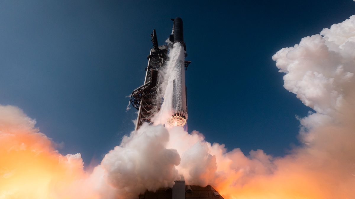 SpaceX Starship Flight 12: Don't miss these stunning photos from the launch of the most powerful Starship yet