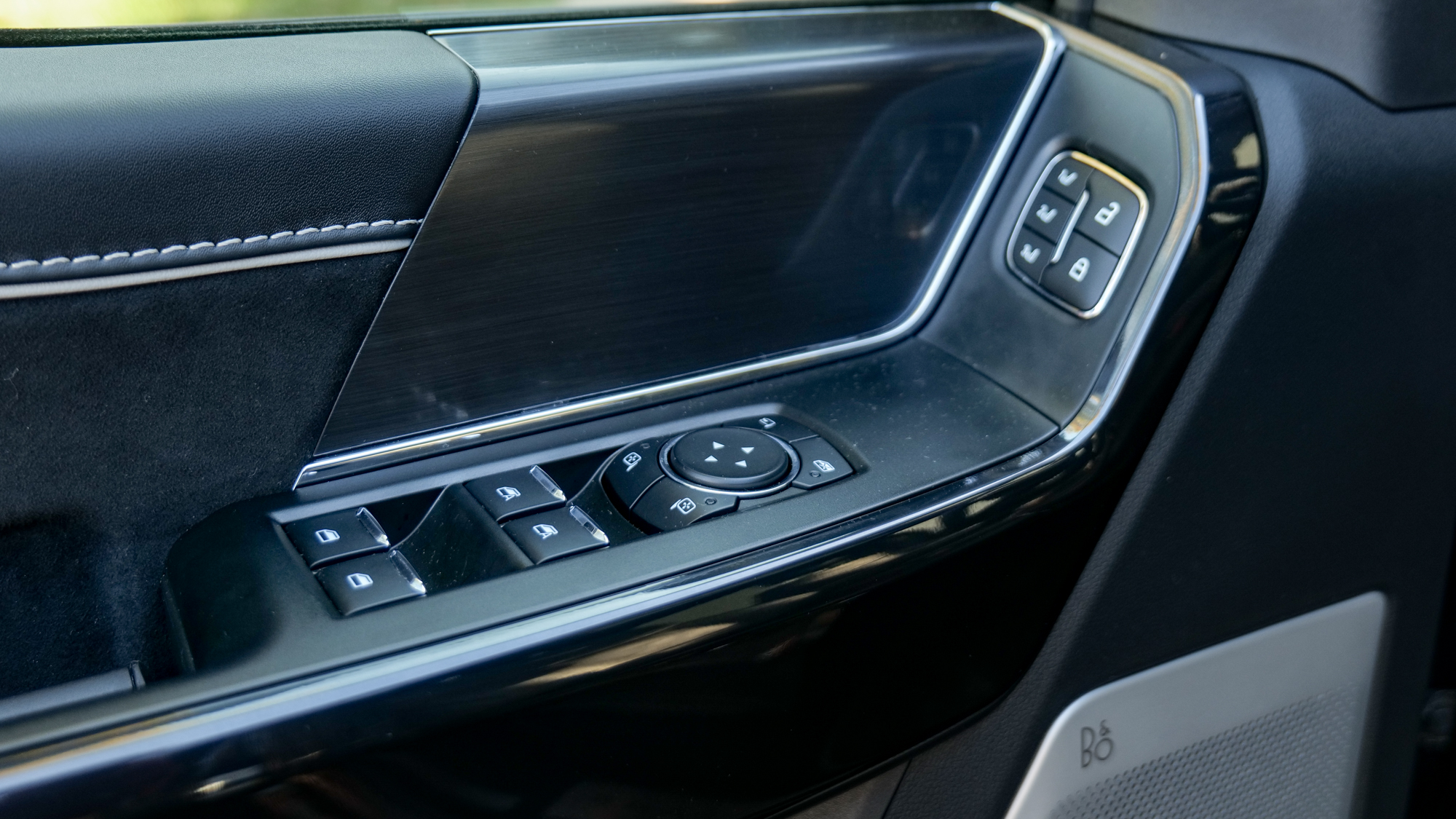 2025 Ford F-150 Lightning test drive.