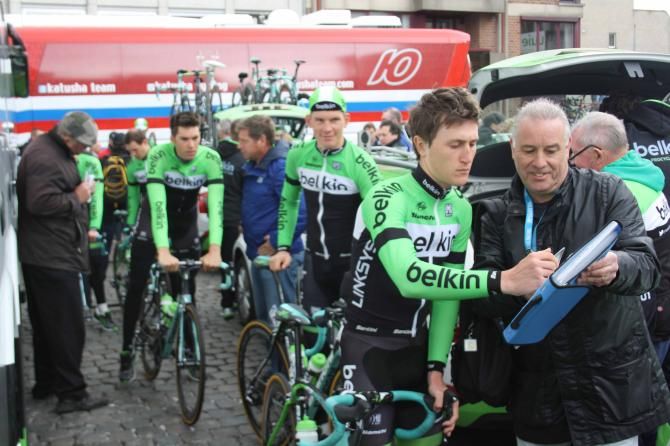 Belkin set out for the signing on podium, still without the injured Lars Boom.
