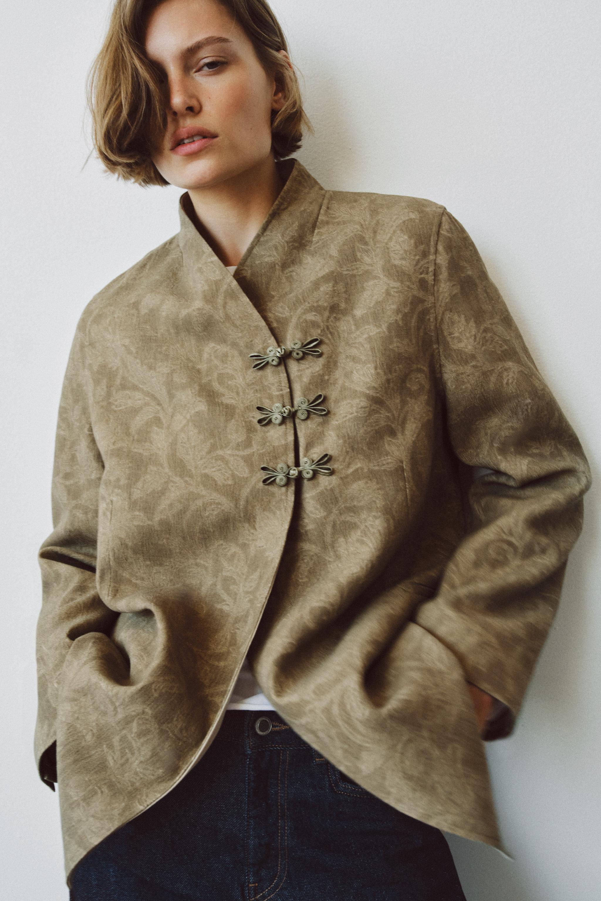 Zw Collection Jacquard Fireman Clasp Blazer