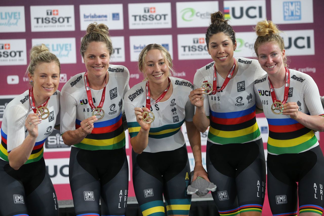 The Australian women with gold in the team pursuit