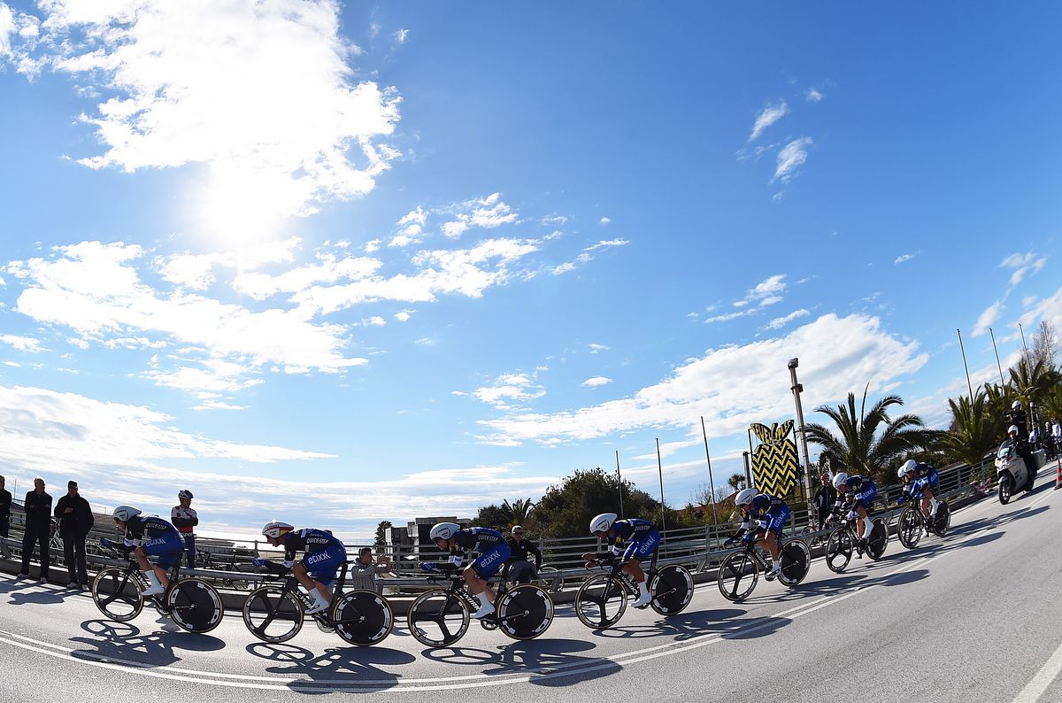Etixx-Quick Step during the stage 1 team time trial