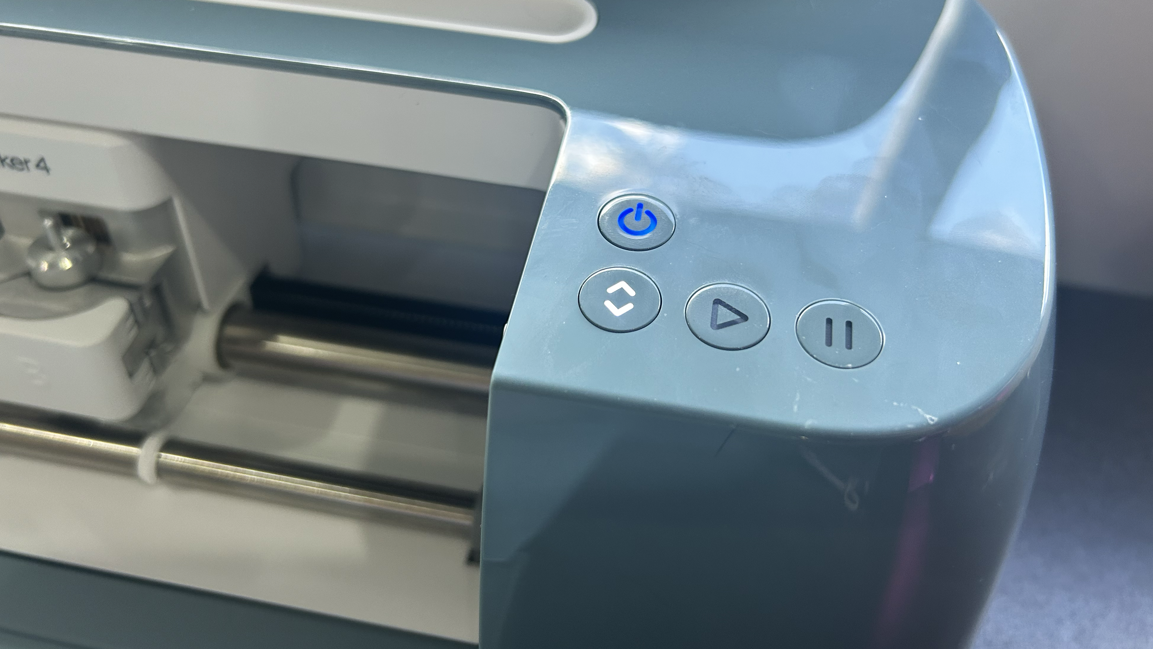 Cricut Maker 4 buttons