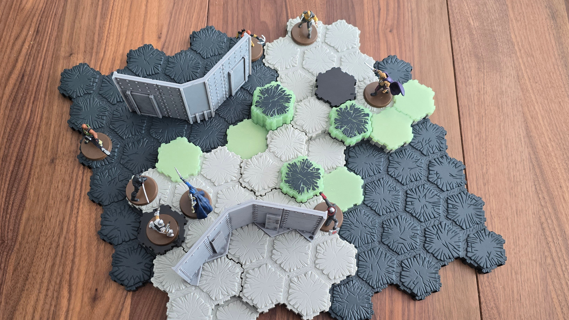 G.I. JOE Heroscape models and battlefield seen from above