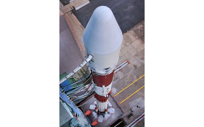 Photos: Indian Rocket Launches 31 Satellites to Earth Orbit | Space