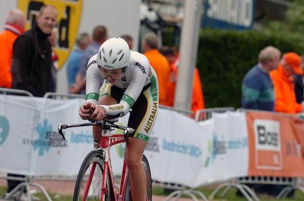 Emily Roper (Australia) finished in fourth place, five seconds shy of a bronze medal.