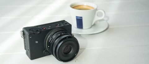 Sigma fp hands-on review