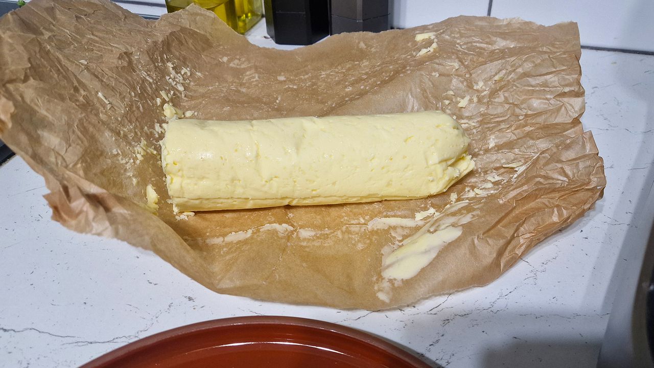 Making butter in the Ooni Halo Pro stand mixer