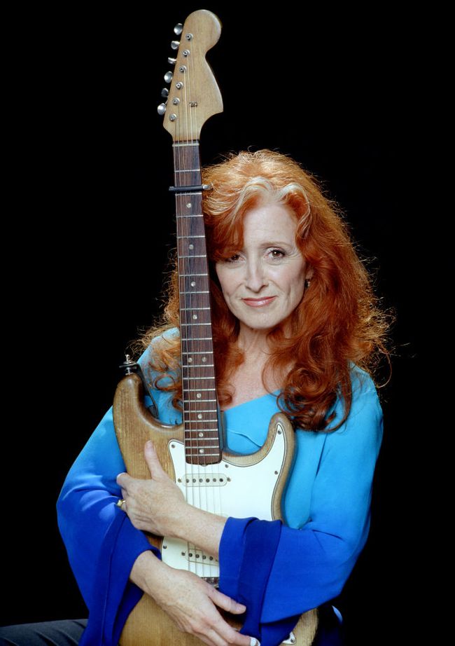 Learn To Play Slide Like Bonnie Raitt | GuitarPlayer