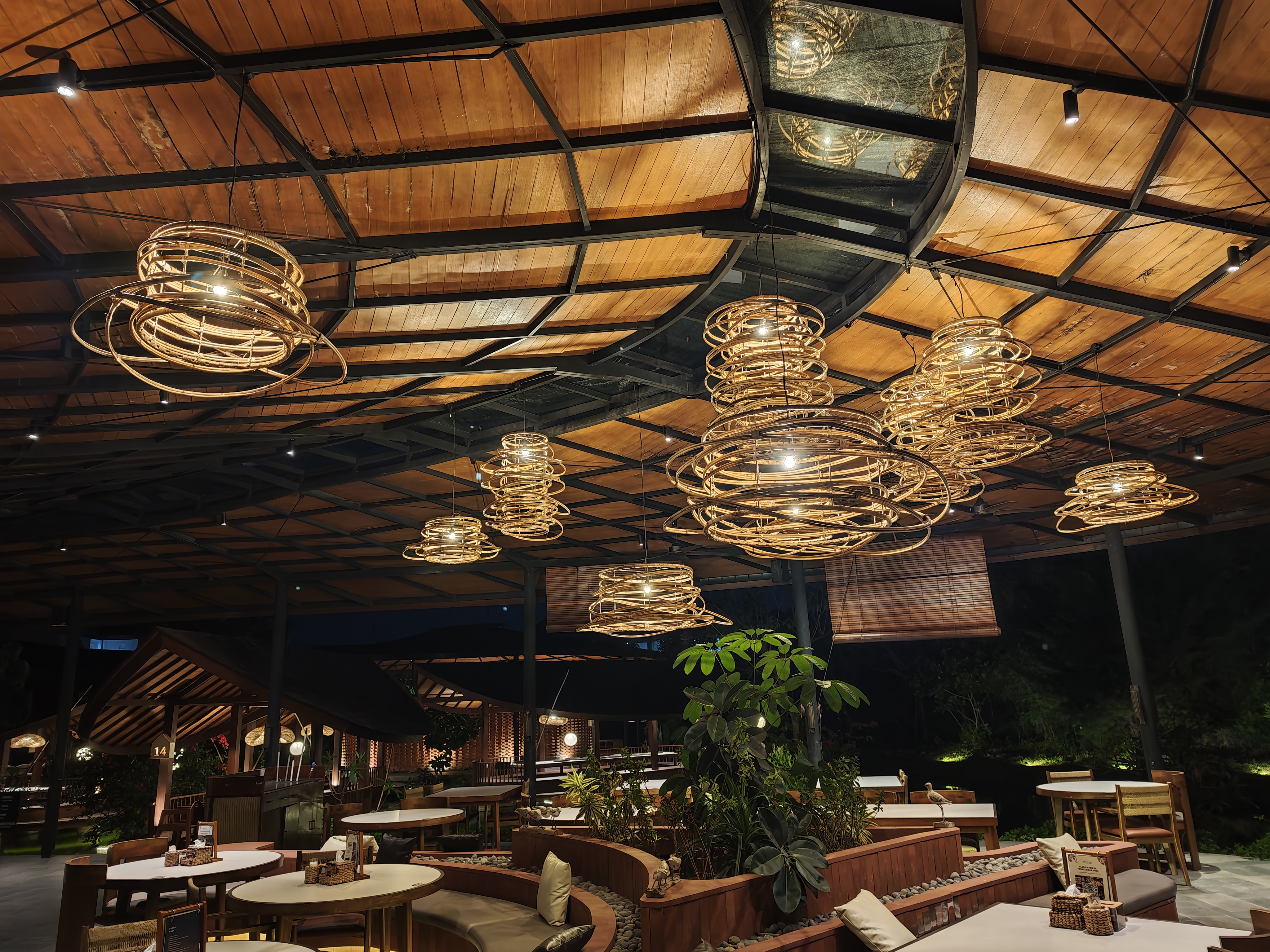 POCO F8 Ultra camera testing in Bali by Android Central