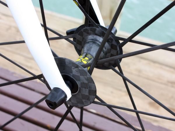 Mavic's light and versatile Cosmic Carbone Ultimate front wheel is all carbon save for the bearings and axle