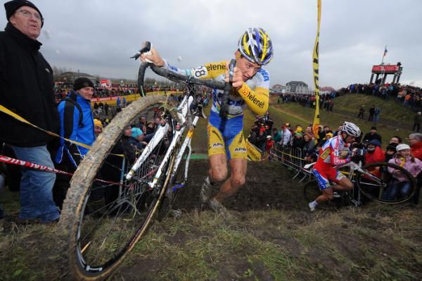 Tom Meeusen (Telenet - Fidea) would finish the day in 4th place.