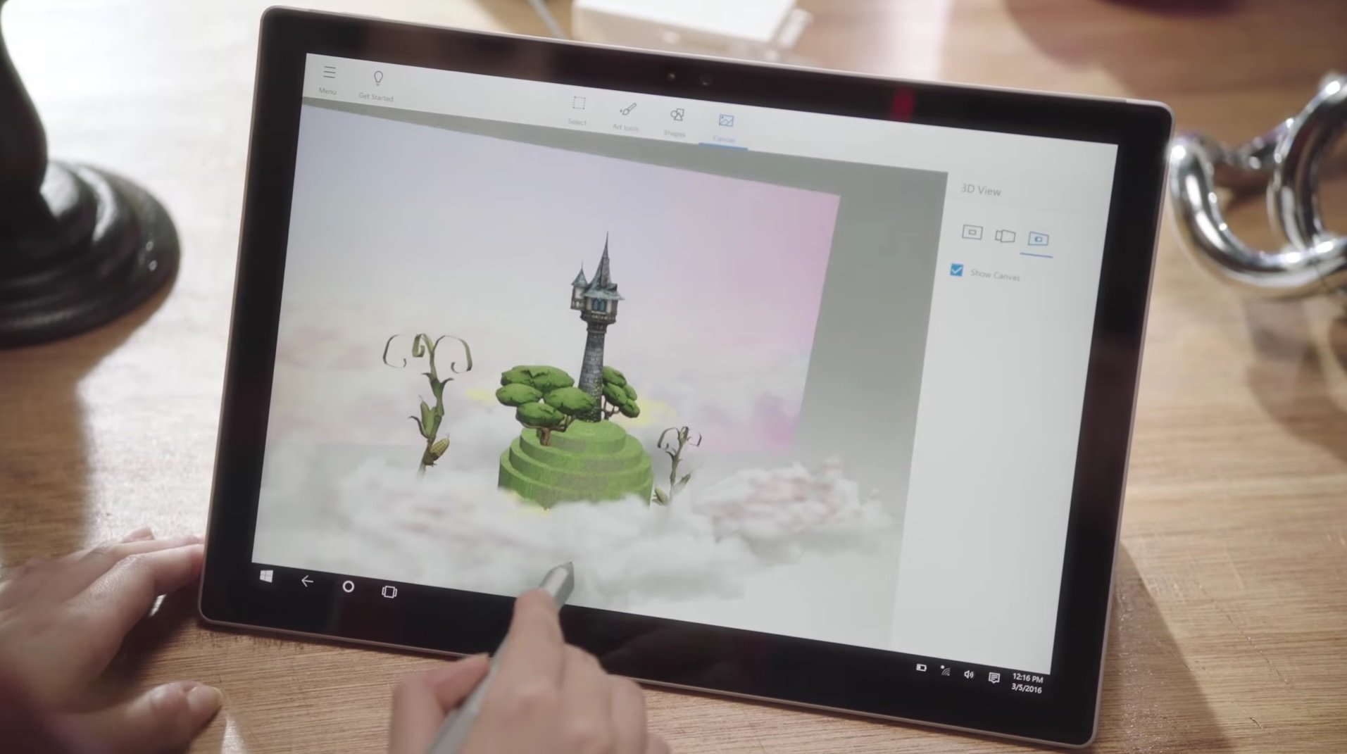 Paint 3d windows. Microsoft Paint 3d. Планшет Paint 3d. Paint 3d возможности. Пейнт 3д на планшете.