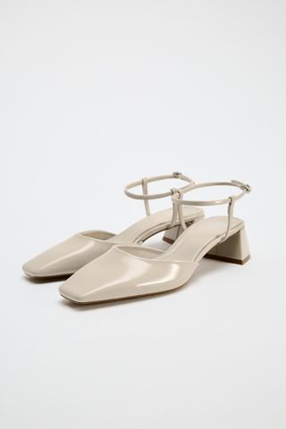 Slingback-Schuhe aus Lacklederimitat