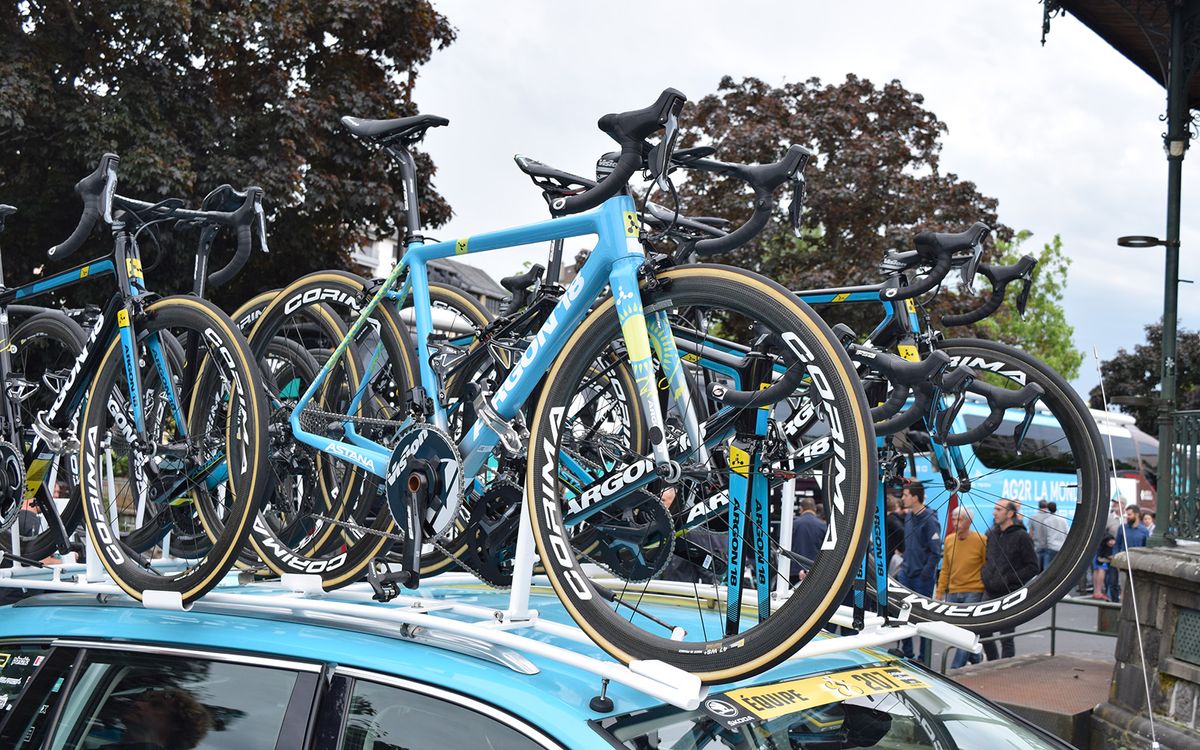 Kazakh national champion Alexey Lutsenko is another Astana rider with a custom-painted frameset