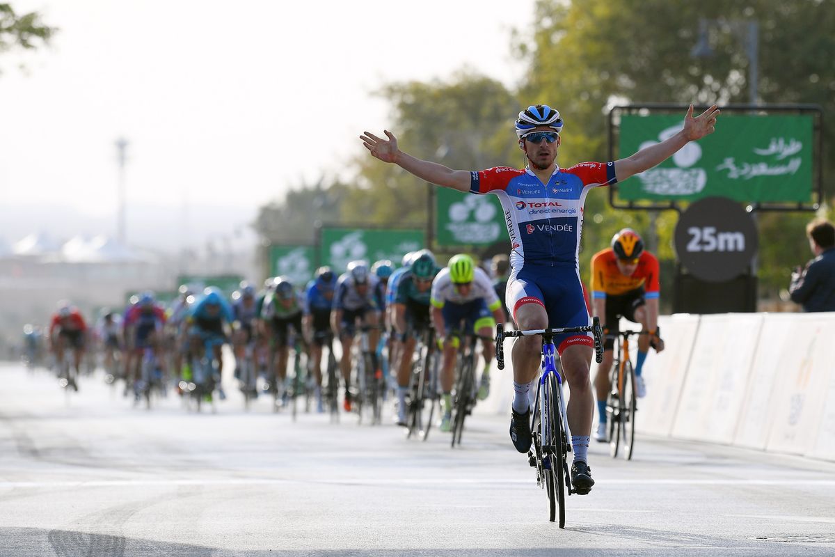 Niccolò Bonifazio powers clear of peloton to deny rivals on stage two ...