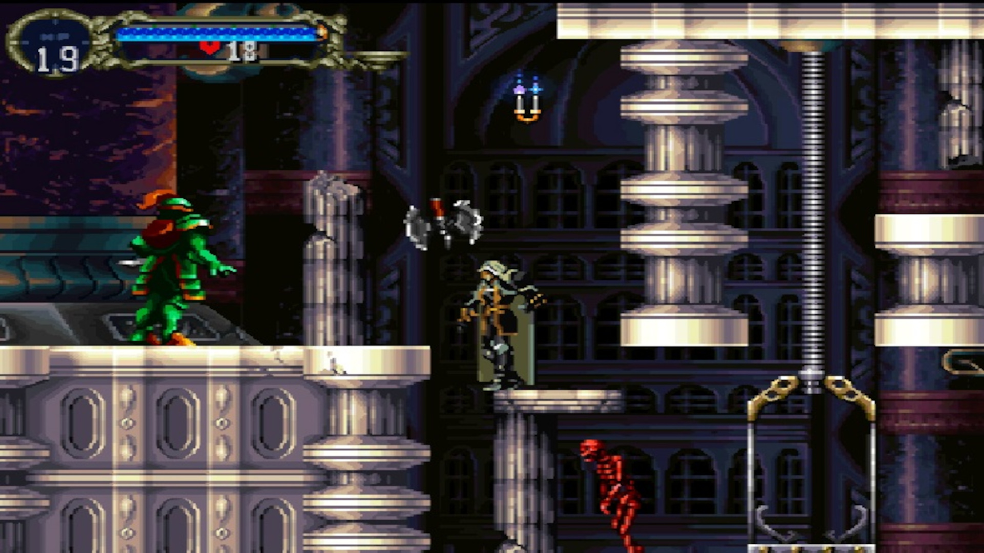 Alucard fighting against a knight clad in green armor in Castlevania: Symphony of the Night