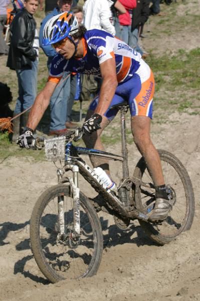 Adam Craig (Rabobank Offroad Team) gets in some late season racing