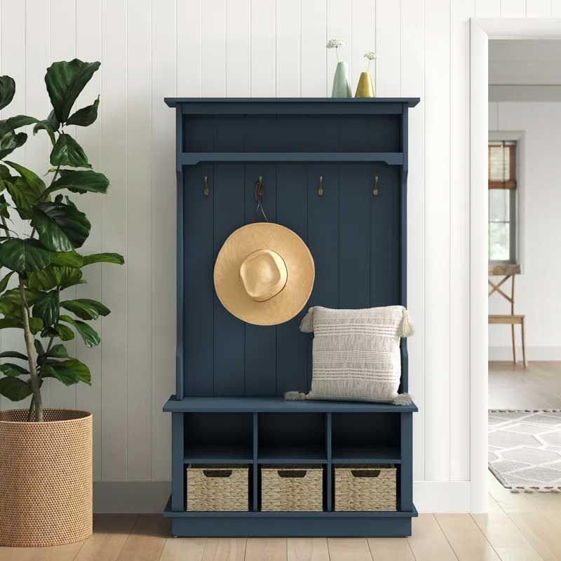 How to decorate an awkward entryway? Livingetc