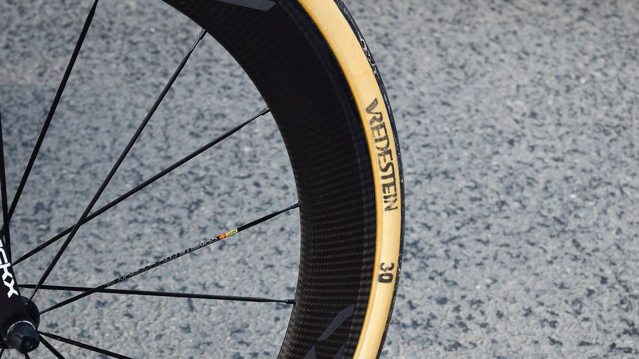 Naesen also runs a 30mm tubular at the front of his bike and a 28mm on the rear