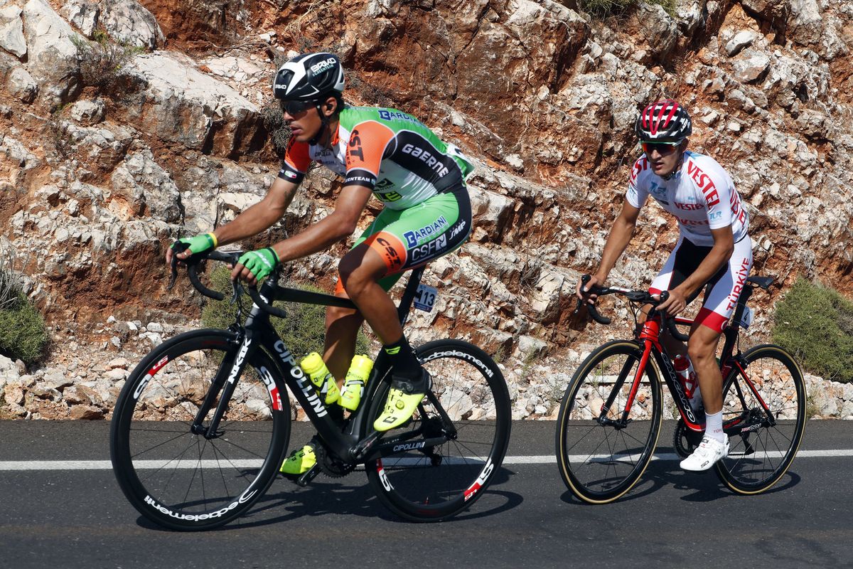 The breakaway: Mirco Maestri and Onur Balkan