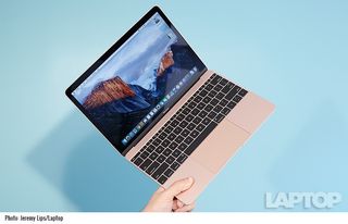 Apple MacBook 2016 in hand