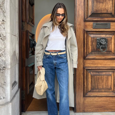 woman wearing neutral color pointed toe shoe trend 2025