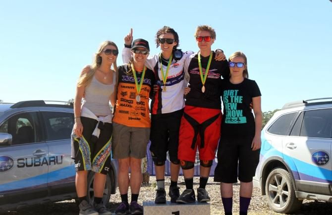 Elite women's downhill podium (L-R): Shelly Flood (4th), Sarah Booth (2nd), Danielle Beecroft (1st), Michelle Crisp (3rd), Victoria Armstrong (5th)