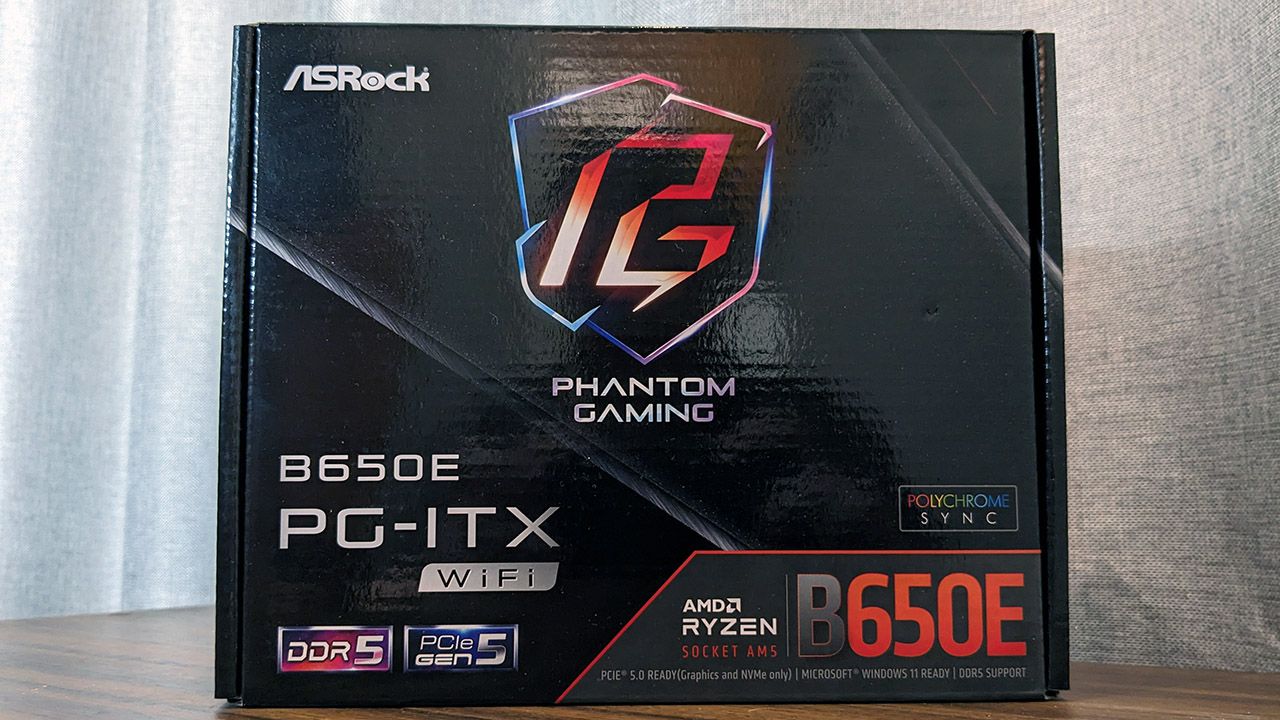 Asrock B650E PG-ITX WIFI box
