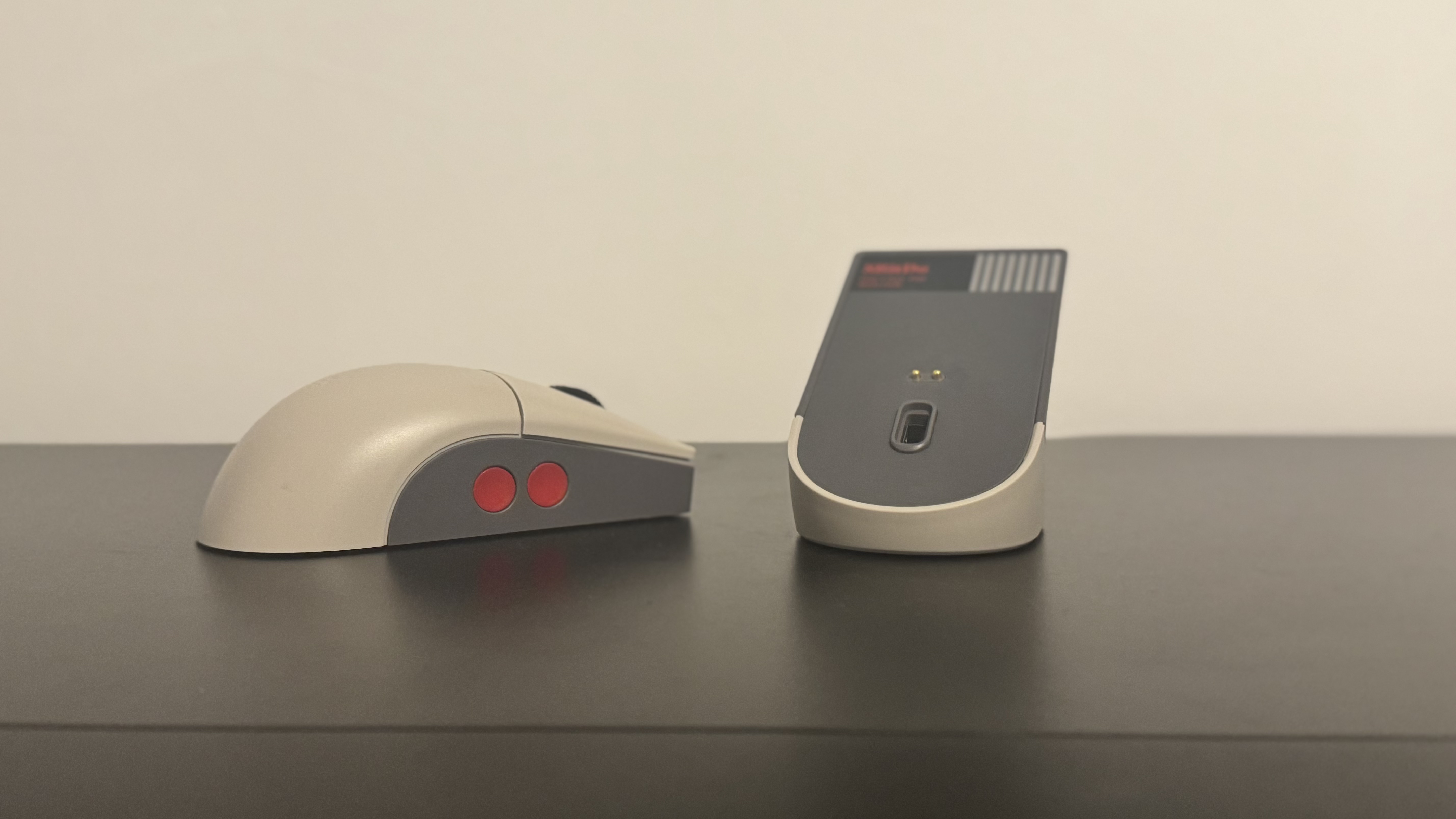 8BitDo Retro R8 gaming mouse