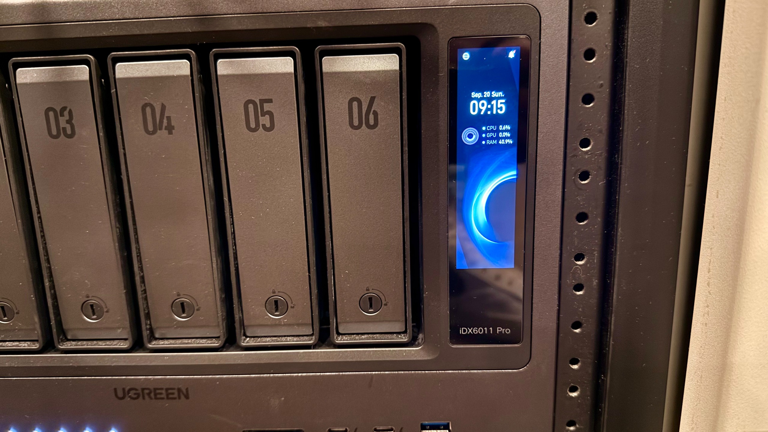 UGREEN AI NAS