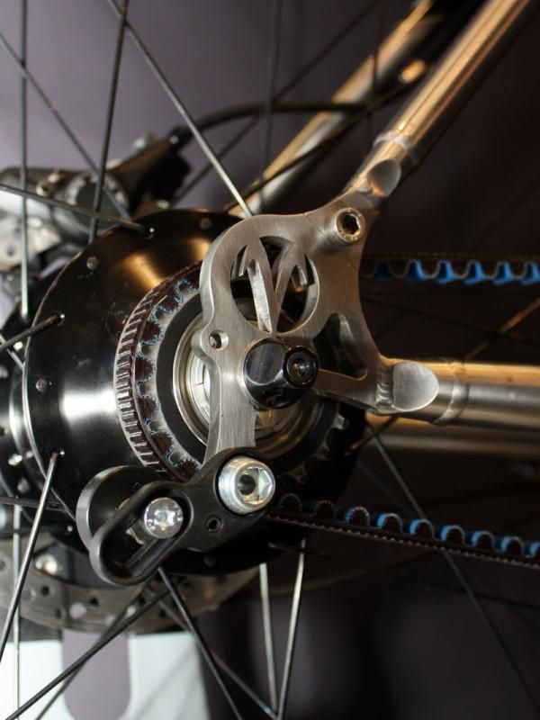 The Zion hardtail is also available with a belt drive.