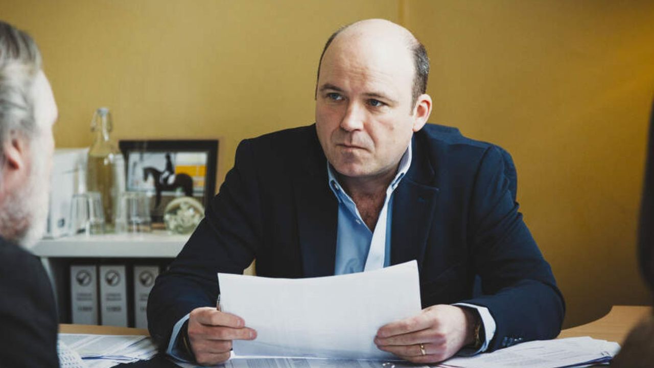 Rory Kinnear in Bank of Dave 2