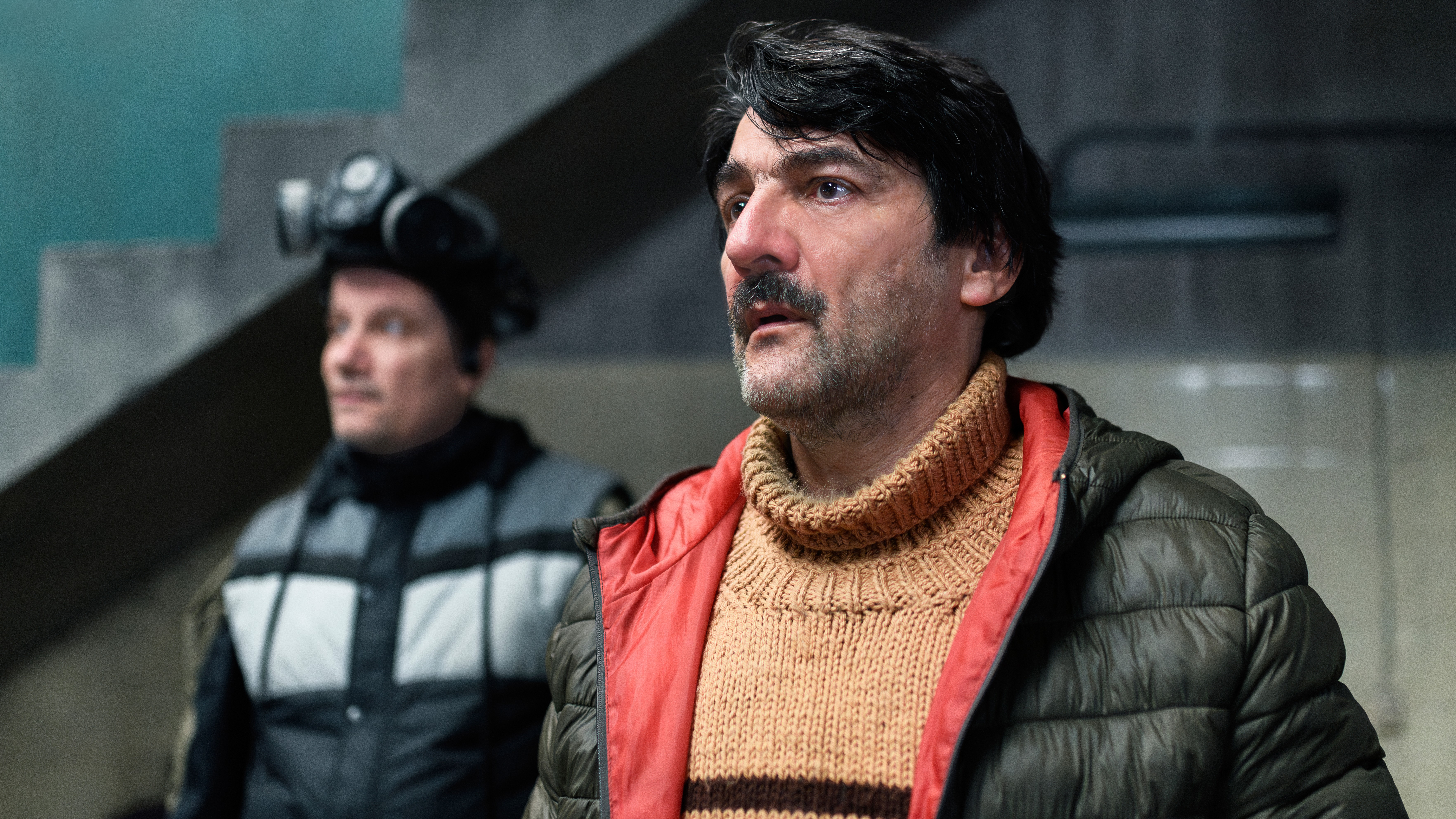 LR: Marcelo Subiotto ، César Troncoso در Netflix "اترناوت"بشر