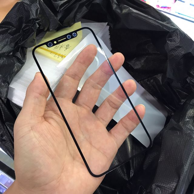 This image shows the iPhone 8 front panel in full. Credit: Taobao