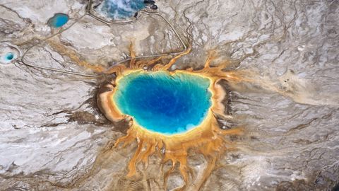 Yellowstone volcano super-eruptions appear to have multiple explosive